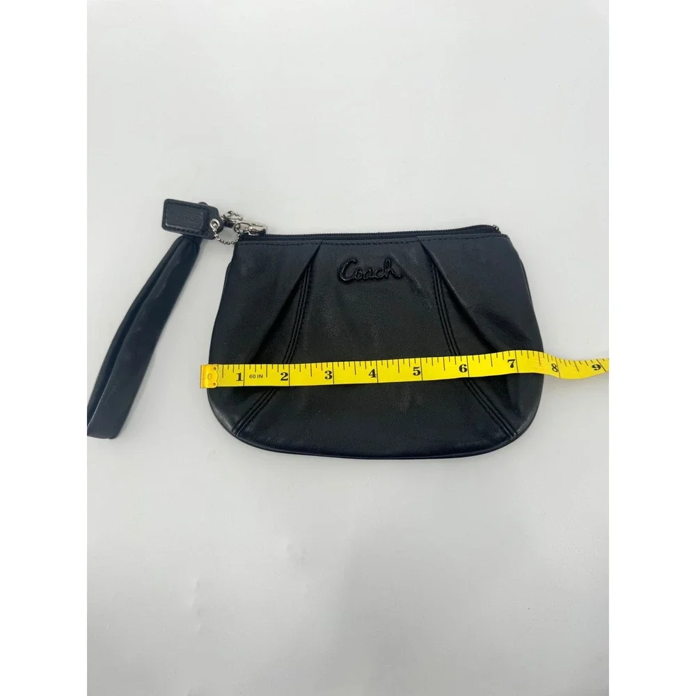 Coach Wristlet Women OS‎ Black Leather Pleated Zip Top Detachable Strap Handbag